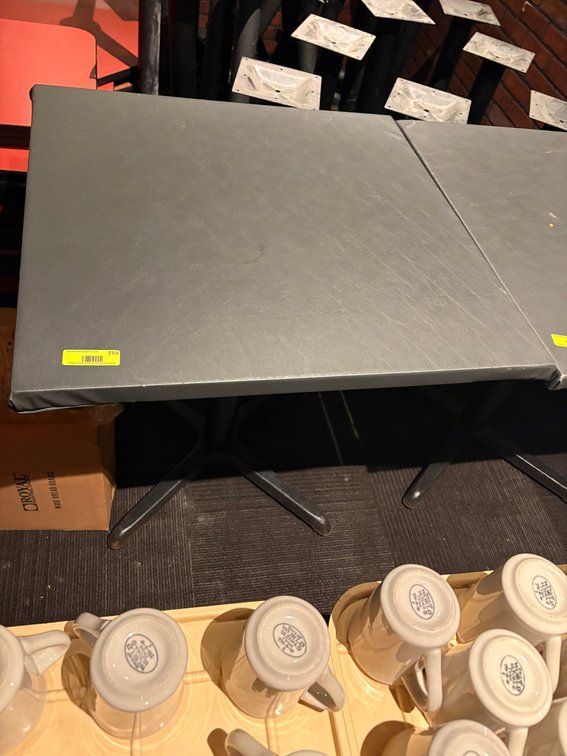 EL- Wood Table