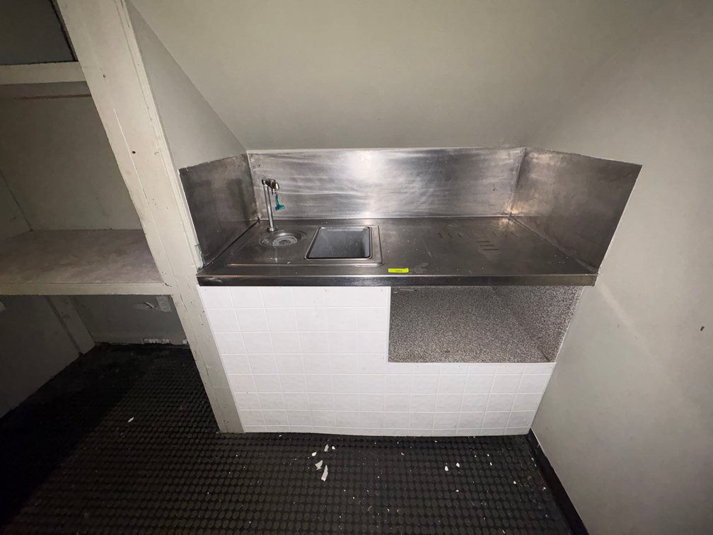 EL- Stainless Steel Sink/Water Dispenser & Covering
