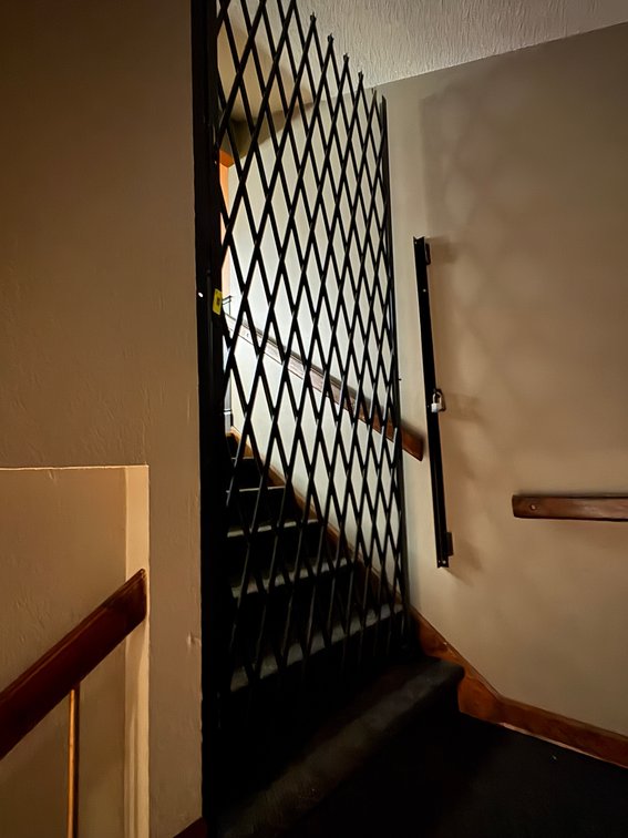 EL- Metal Gate