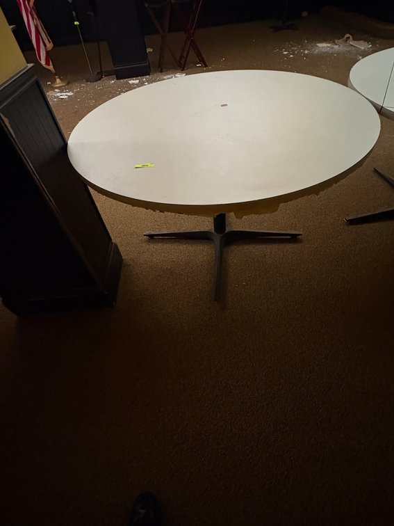 EL- Wood Table