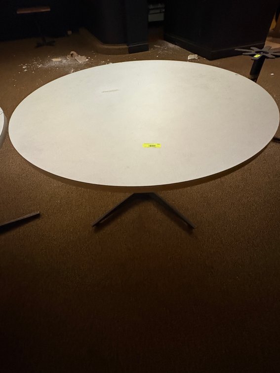 EL- Wood Table
