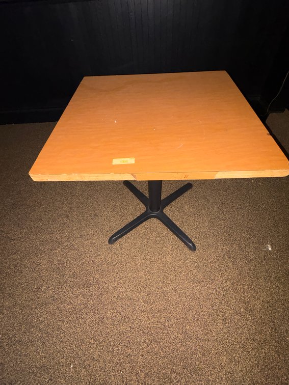 EL- Wood Table