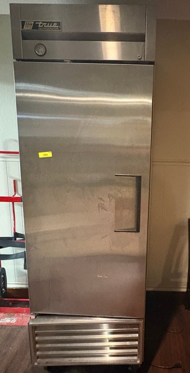 EL- True Commercial Refrigerator
