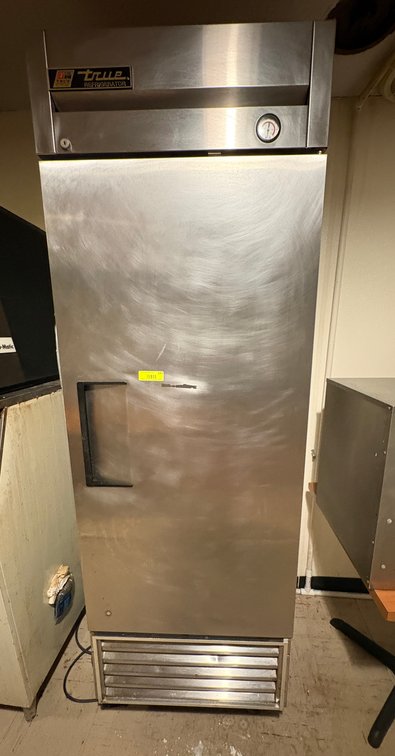 El- True Commercial Refrigerator