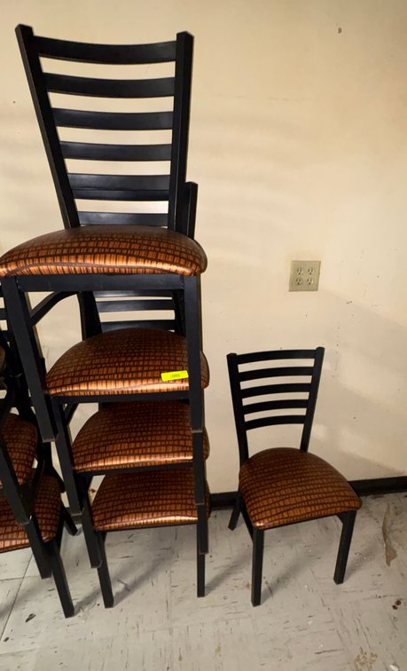EL- (5) Metal Chairs