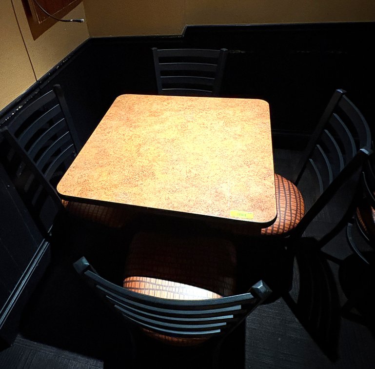 EL- Wood Table With (4) Chairs