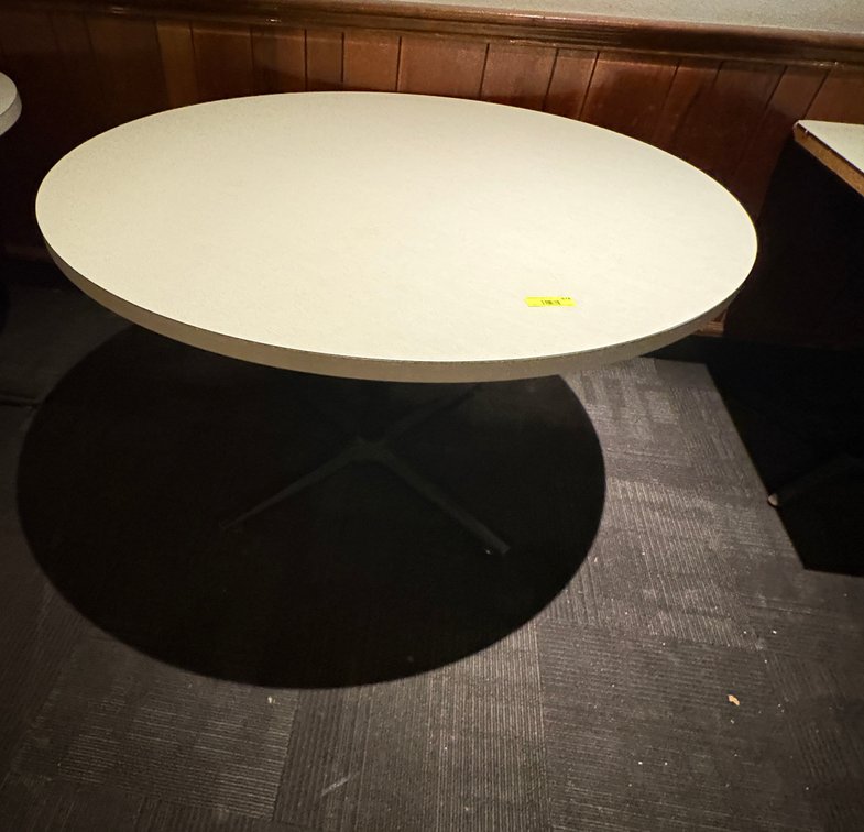 EL- Wood Table