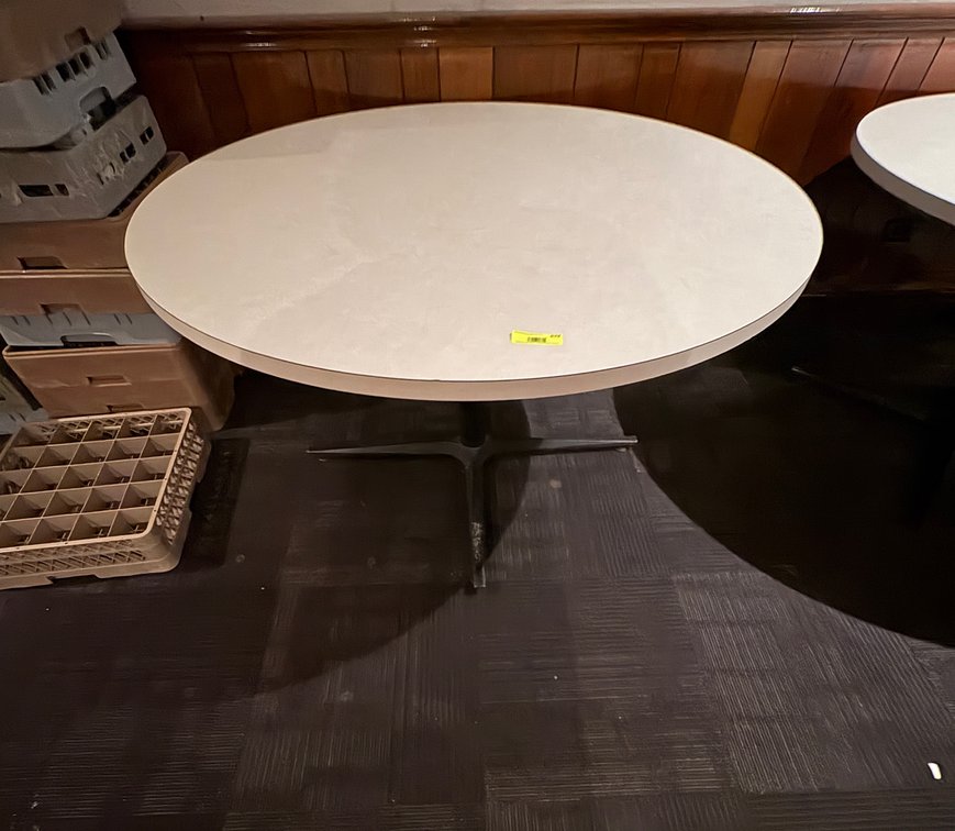EL- Wood Table