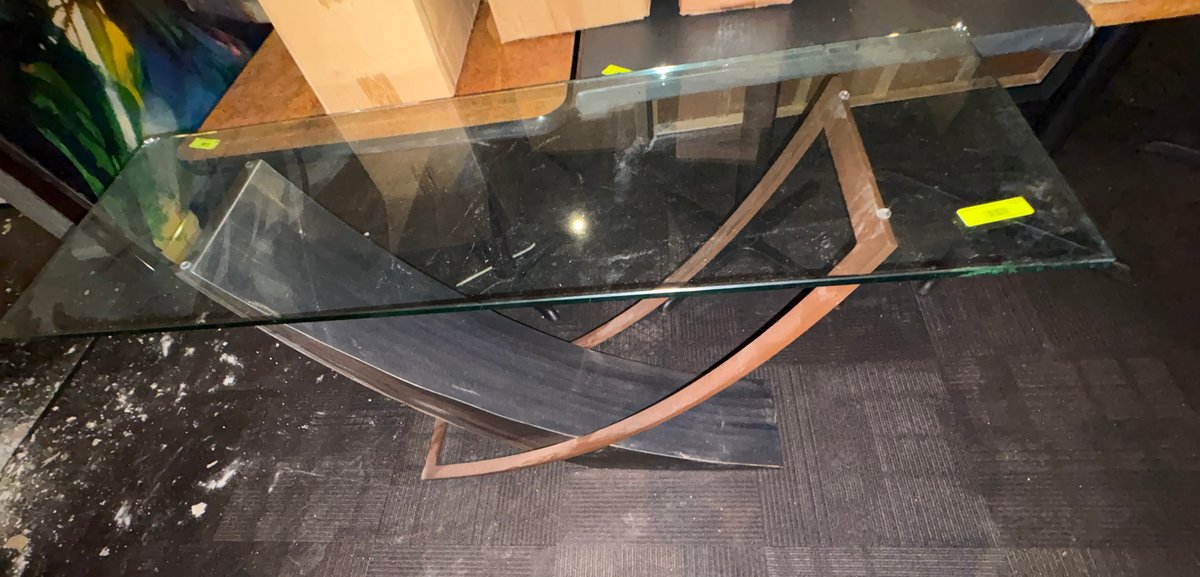 EL- Glass/Metal Table