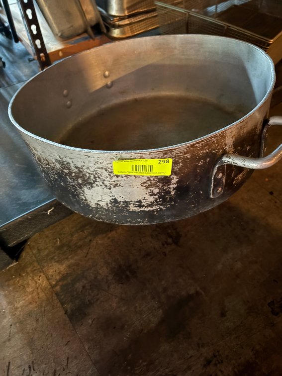 Bar145- Large Aluminum Pan