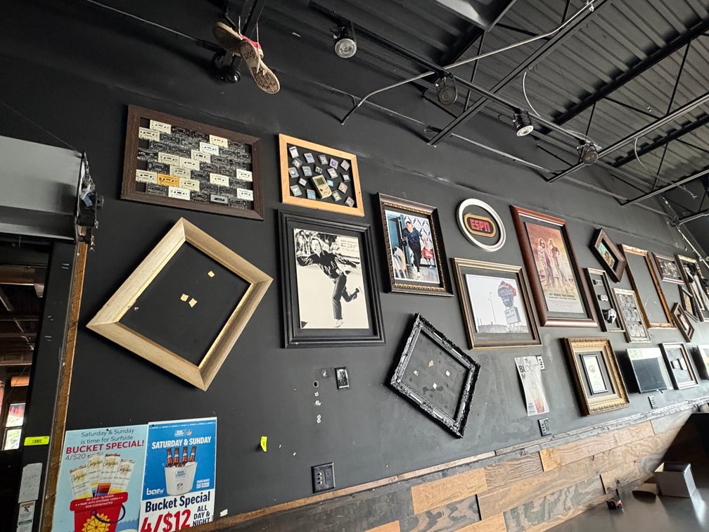 Bar145- Contents Of Wall