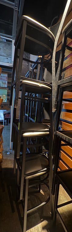 Bar145- (4) Metal Frame Chairs