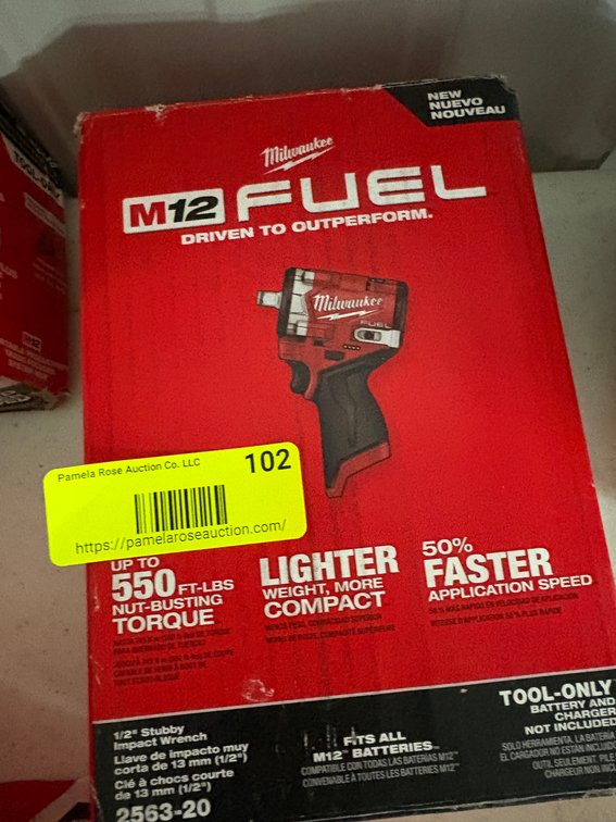 Milwaukee M12 Stubby Impact Wrench