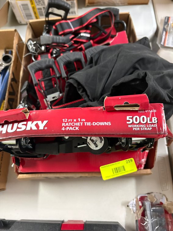Husky Ratchet Tie-Downs