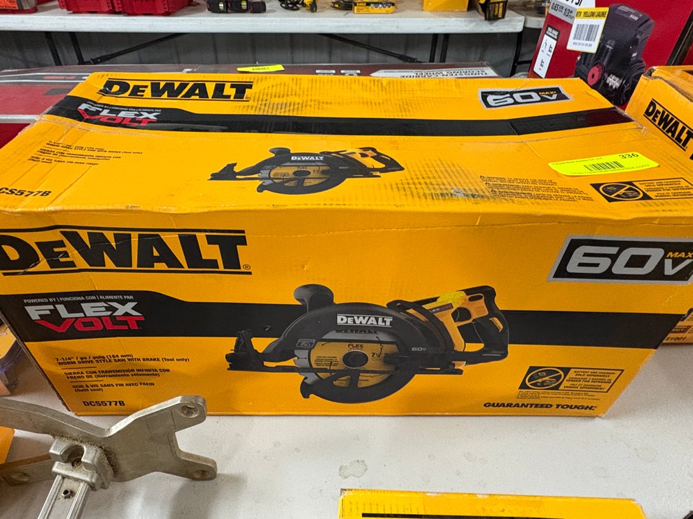 DeWalt 7-1/4" Worm Drive Style Saw