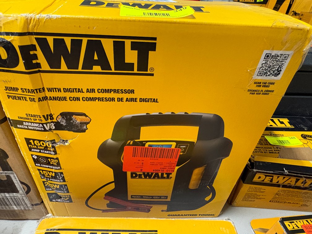 DeWalt Jump Starter with Digital Air Compressor