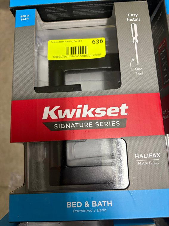 Kwikset Halifax Bed & Bath Door Lever