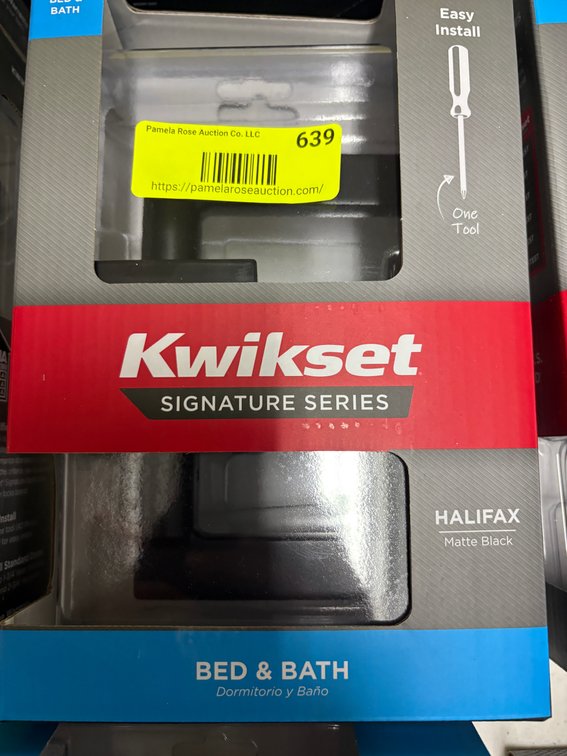 Kwikset Halifax Bed & Bath Door Lever