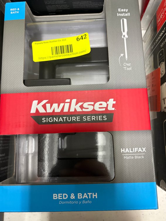 Kwikset Halifax Bed & Bath Door Lever