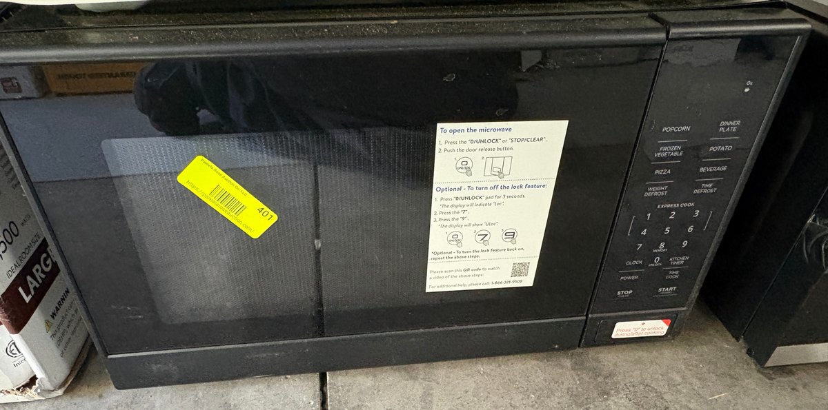 Black Countertop Microwave Oven