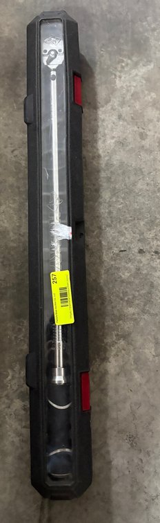 Husky Torque Wrench with Case