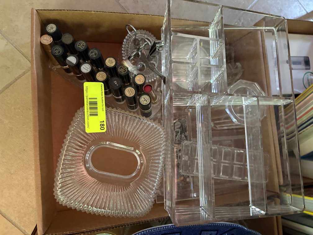 Zone 1-LR- Vanity Organizers & Accessories