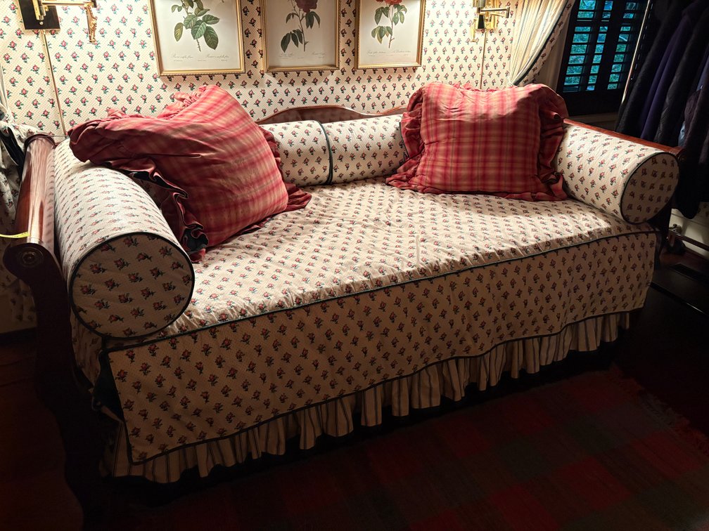 Zone 1-B1- Wooden Daybed
