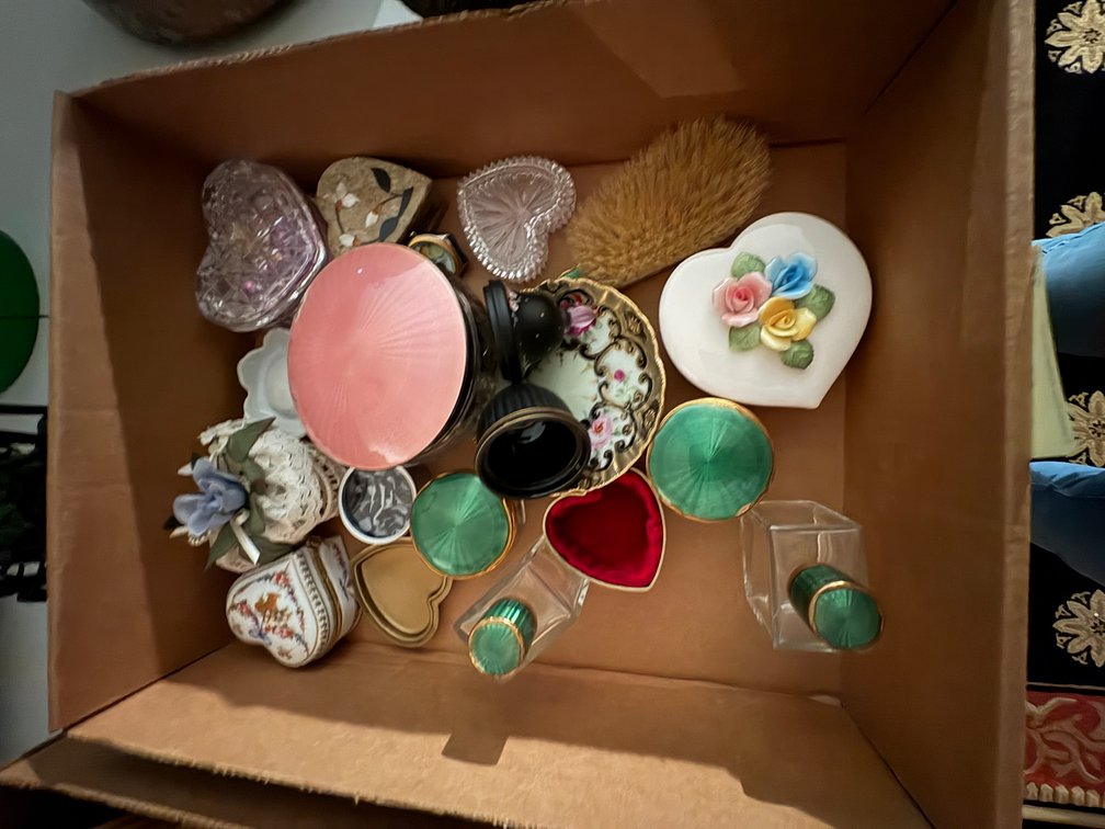 Zone 1-E- Vanity Items and Trinket Boxes