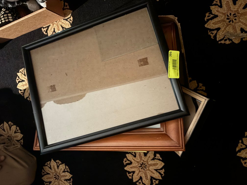 Zone 1-E- Picture Frames