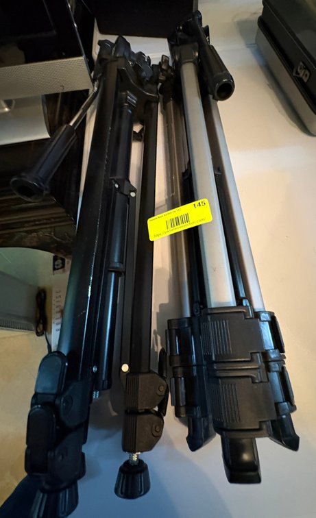 Zone 1-LR- Camera Tripods