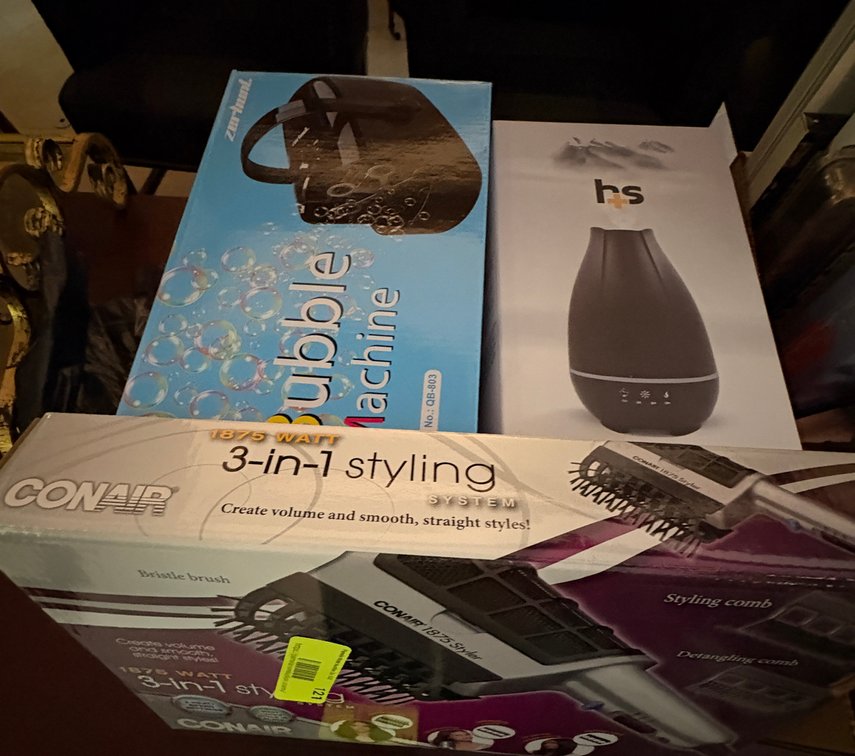 Zone 1-LR- Small Appliances and Gadgets