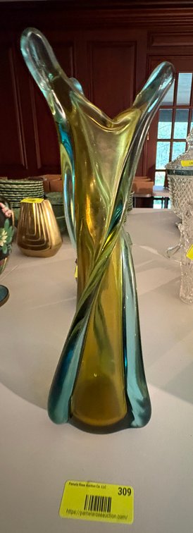 Zone 1-E- Art Glass Vase