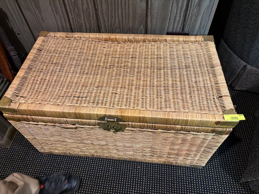 Zone 1-BE- Nesting Wicker Trunk