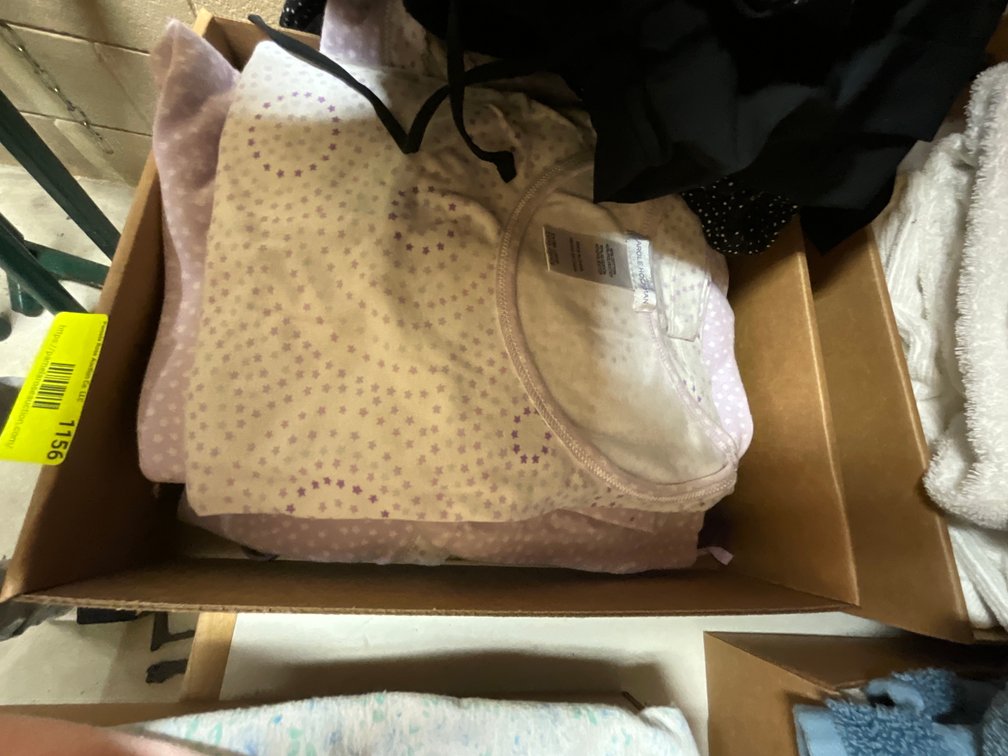 Zone 2-G- Assorted Women's Clothes