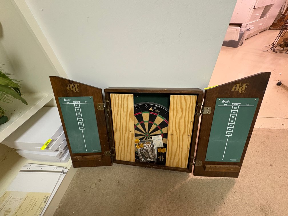 Zone 1-BB- Wooden Dartboard Cabinet and Darts