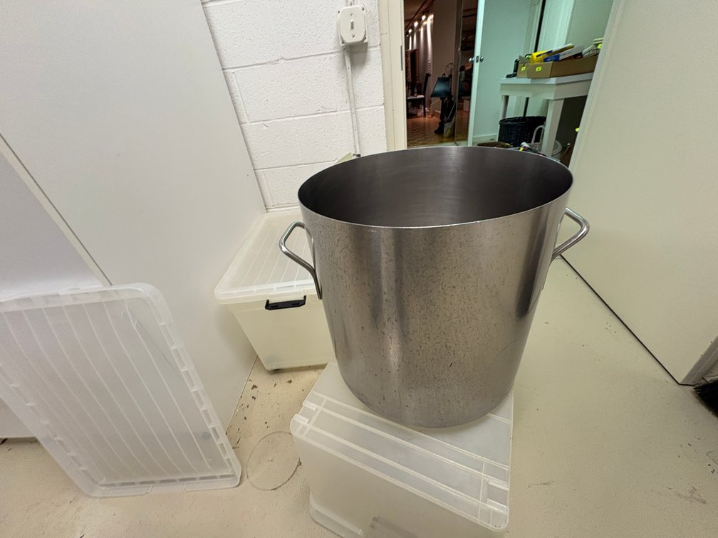 Zone 1-BB- Stainless Steel Stock Pot
