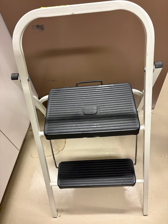 Zone 1-BB- Folding Step Stool