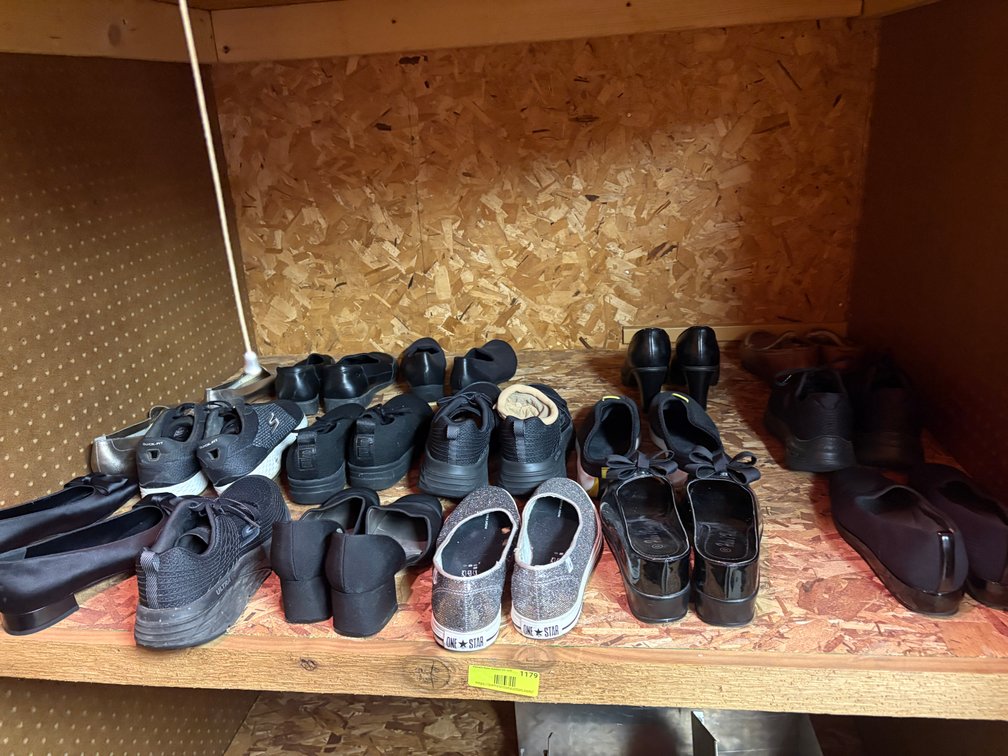 Zone 2-G- Women's Shoes