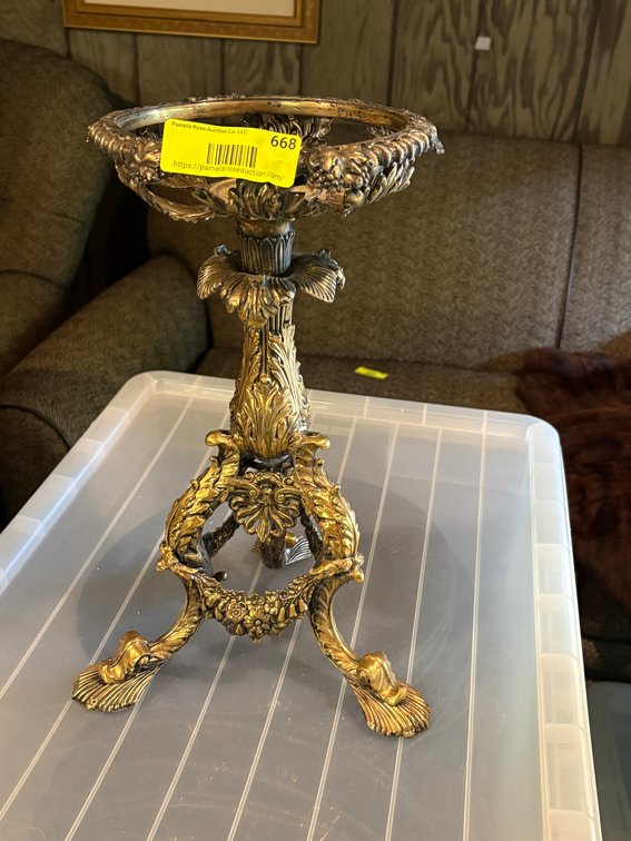 Zone 1-BE- Brass Tripod Pedestal Stand