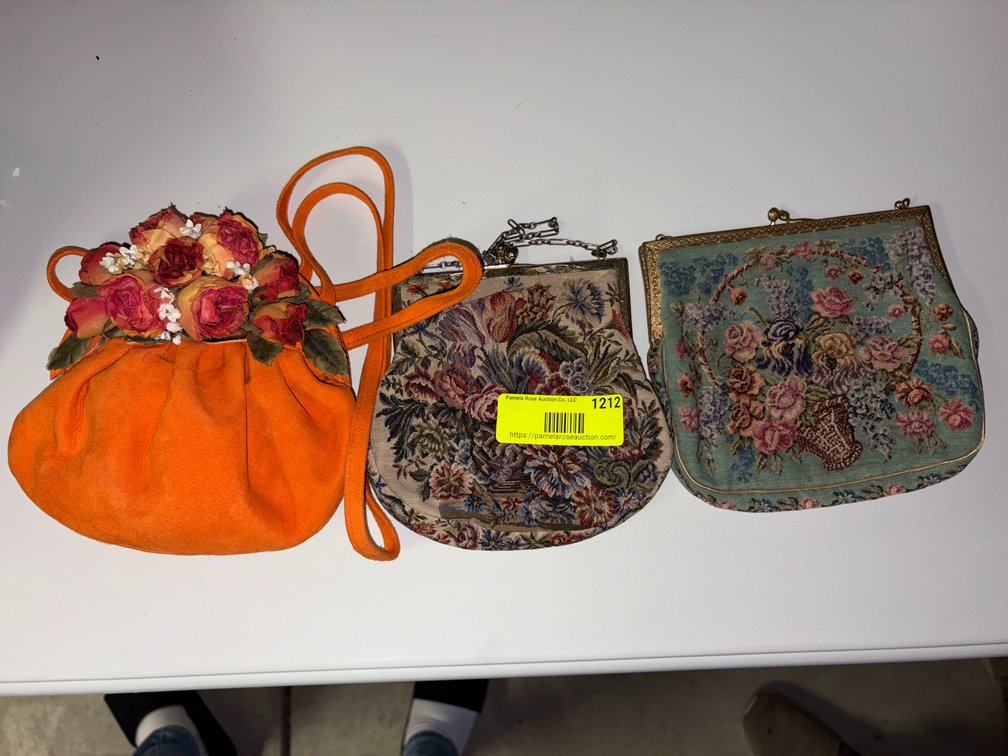 Zone 2-G- Vintage Purses and Evening Bags