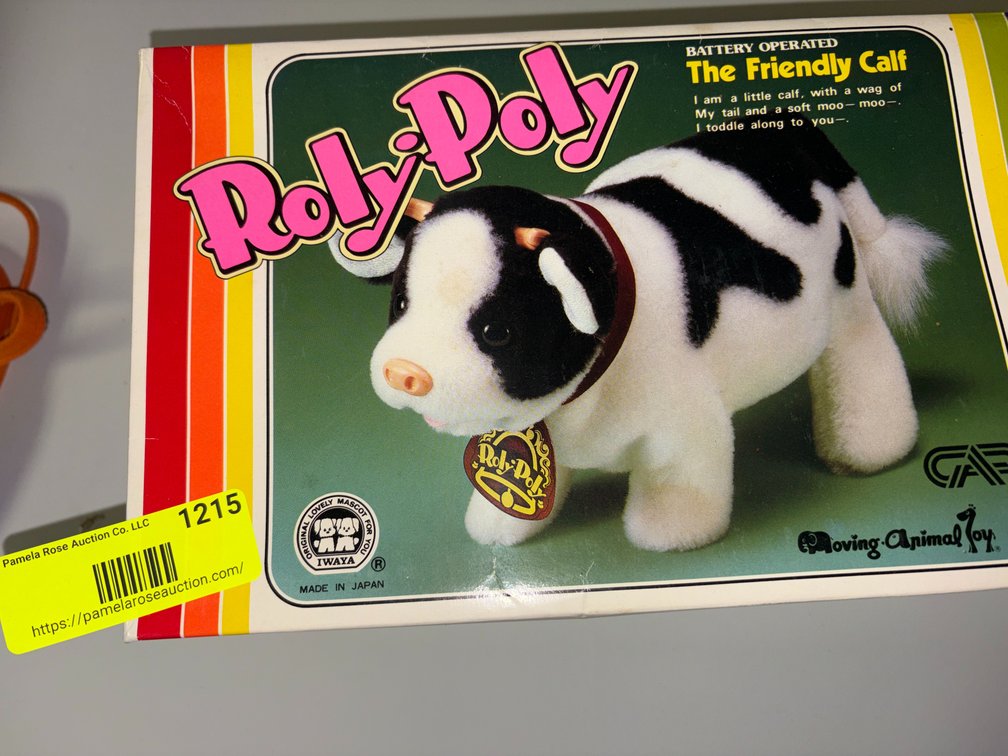Zone 2-G- Iwaya Roly-Poly Calf Toy Box