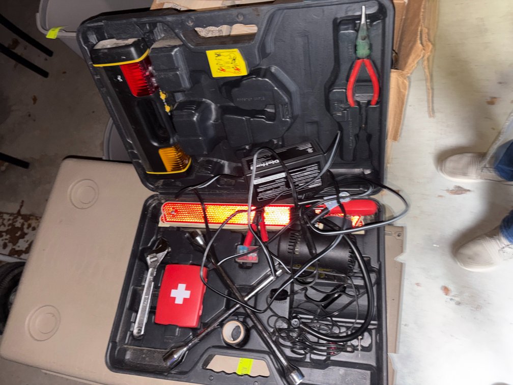 Zone 2-G- DieHard Roadside Emergency Kit