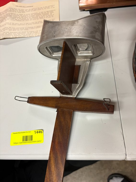 Zone 3-CG- Antique Stereoscope Viewer
