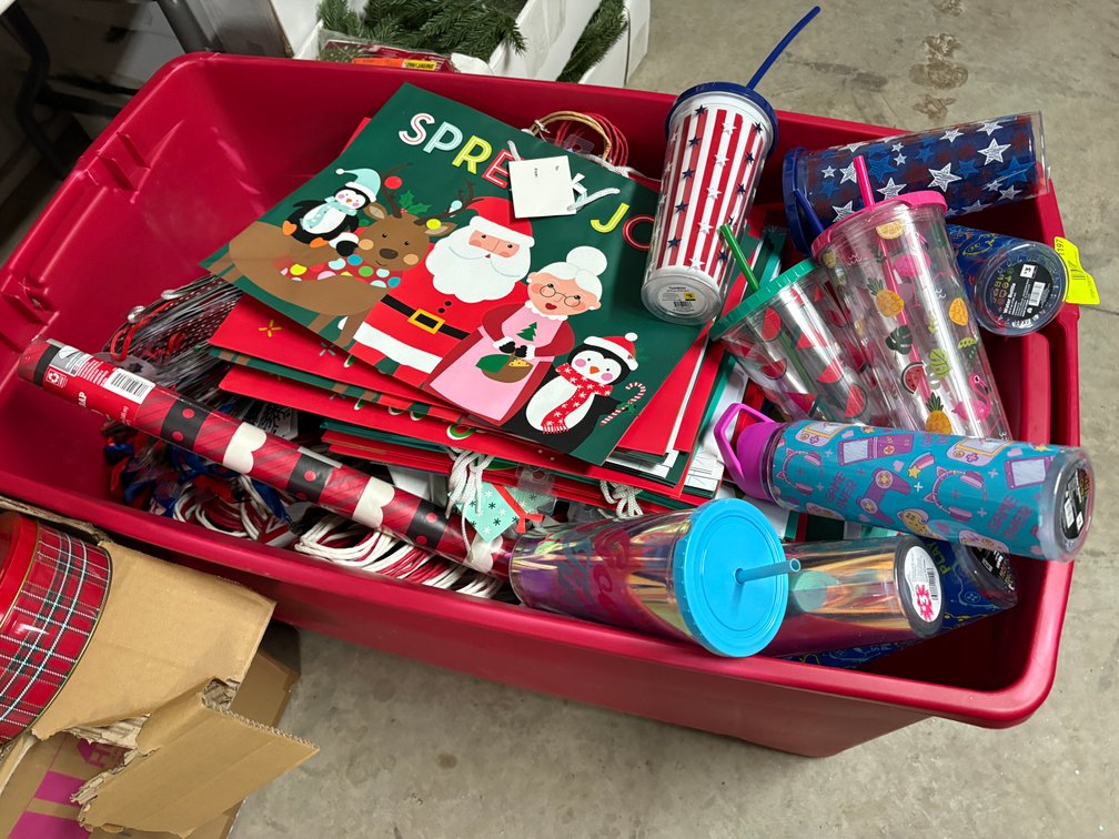 Gift Bags & Plastic Tumblers