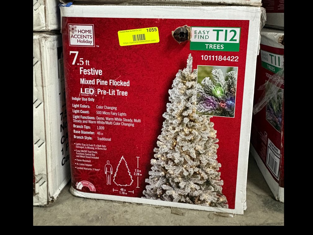 Home Accents Holiday 7.5 ft Tree