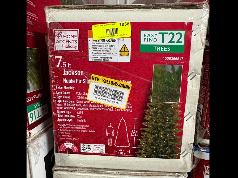Home Accents 7.5 ft Holiday Christmas Tree