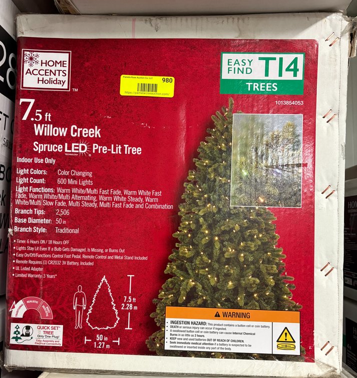 Home Accents Holiday 7.5 ft Tree