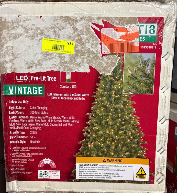 7.5 ft LED Pre-Lit Christmas Tree