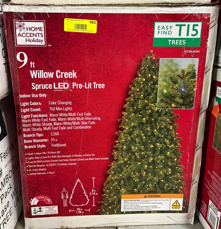 Home Accents Holiday 9 ft Pre-Lit Tree