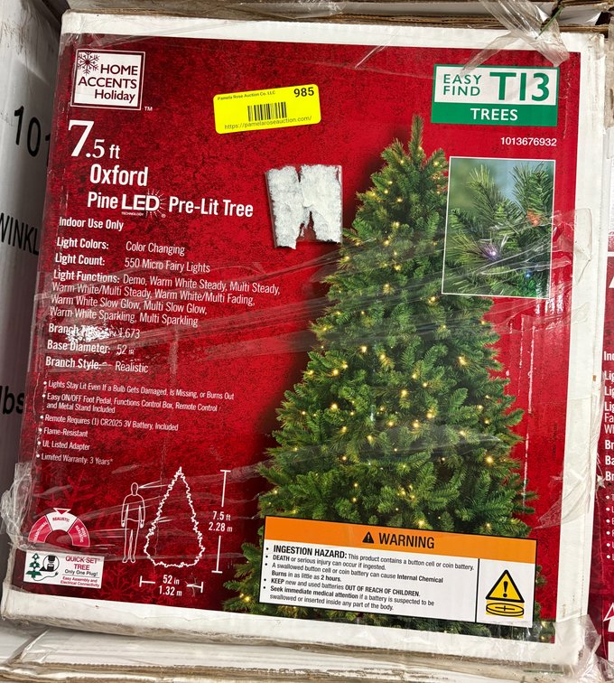 Home Accents Holiday 7.5' Pre-Lit Tree